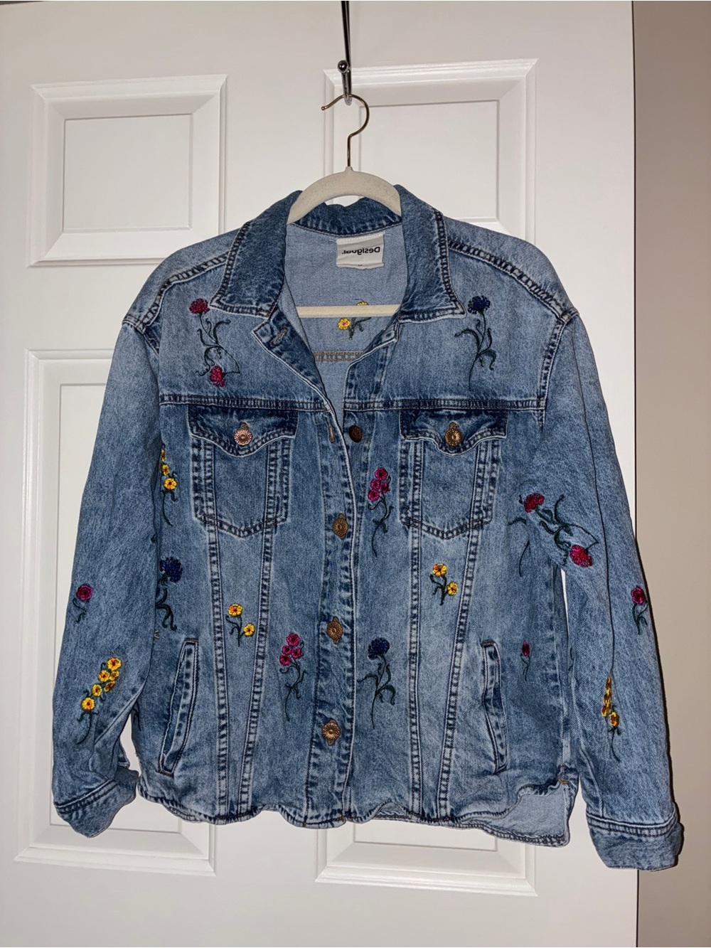 Desigual Embroidered Denim Trucker Jacket Sz M - Picture 12 of 14